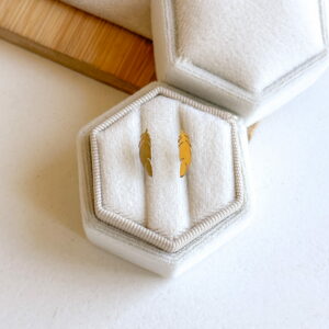 Kolczyki wkrętki piórka mini