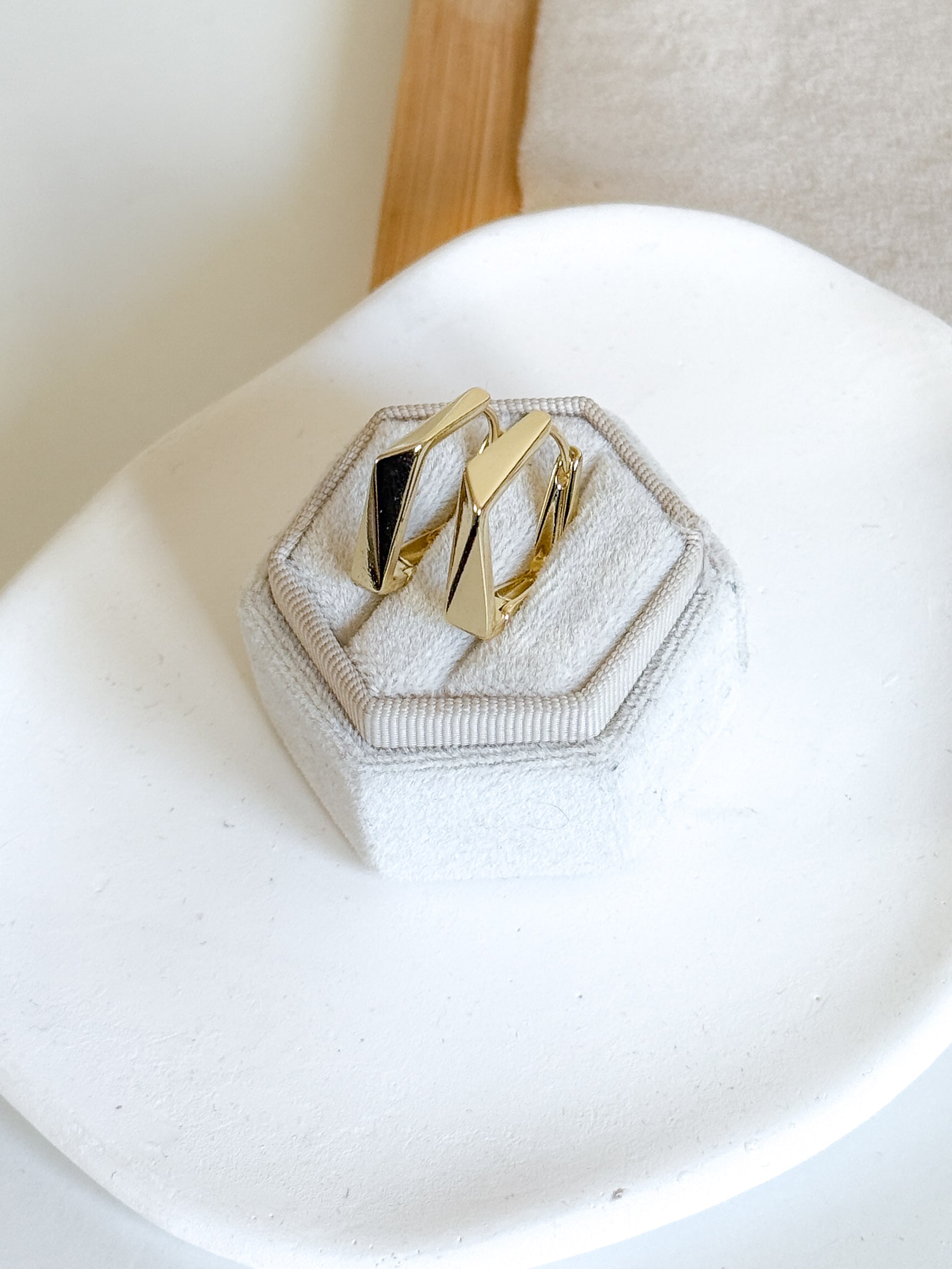 Kolczyki kwadraty duże jasne