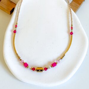 Naszyjnik choker beż fuksja róża wiatrów