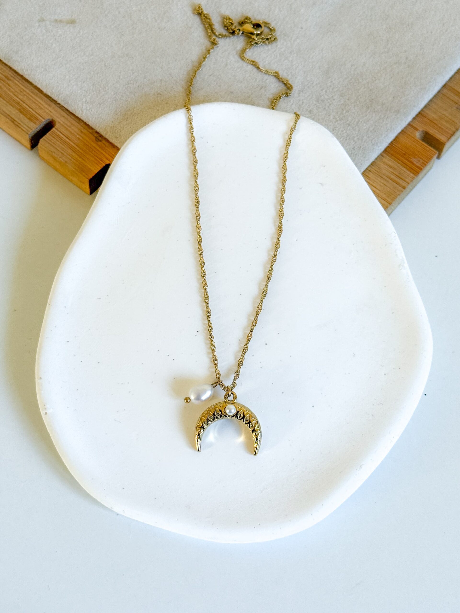 Ręcznie wykonany naszyjnik księżyc perła - obrazek 2