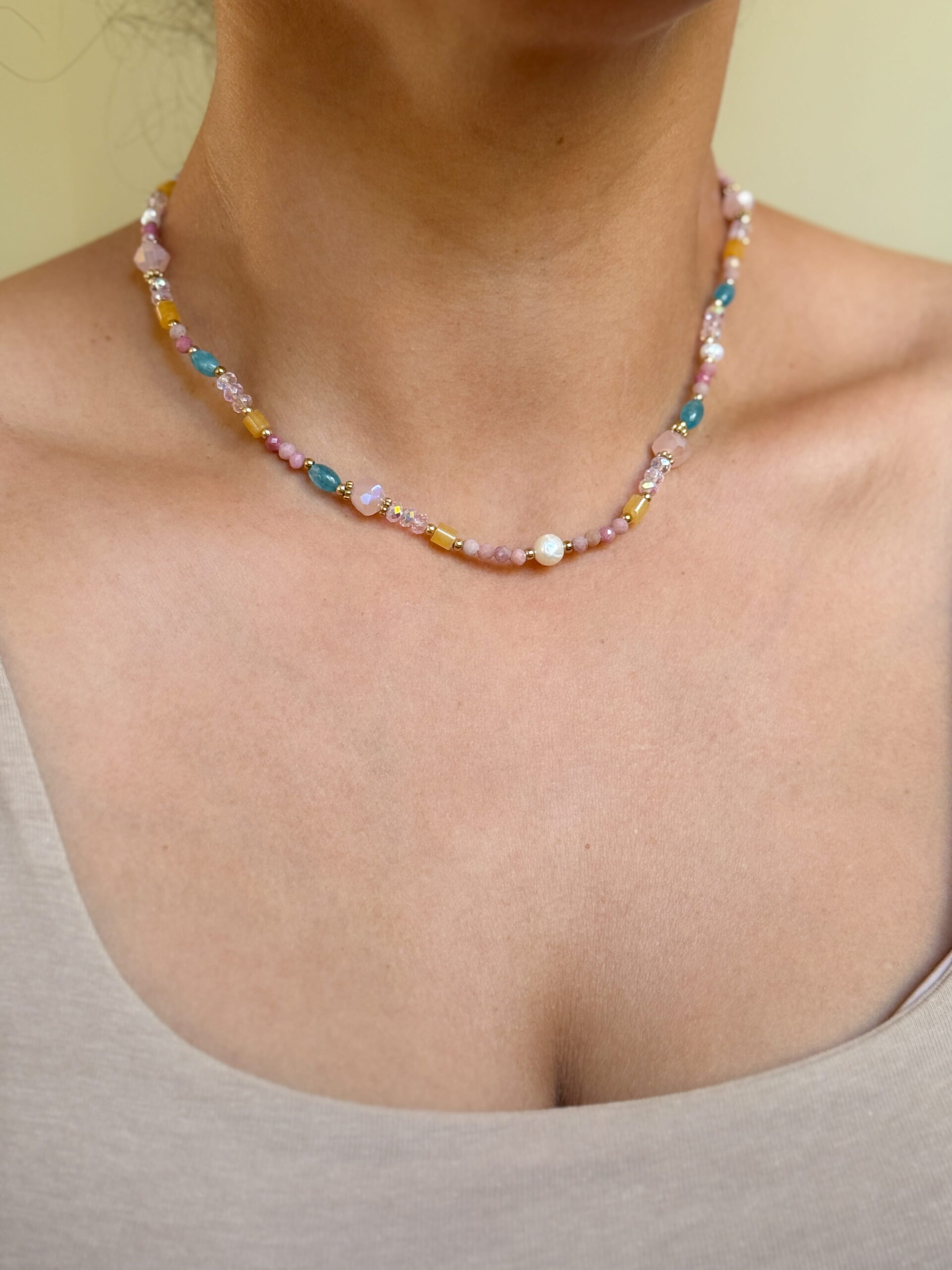 Naszyjnik choker kamienie rodonit, jadeit, perły