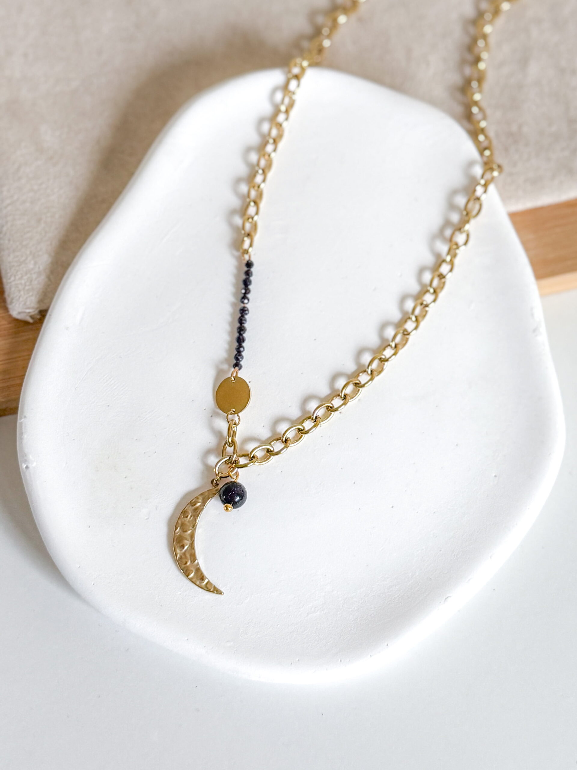 Ręcznie wykonany naszyjnik kamienie Noc Kairu księżyc