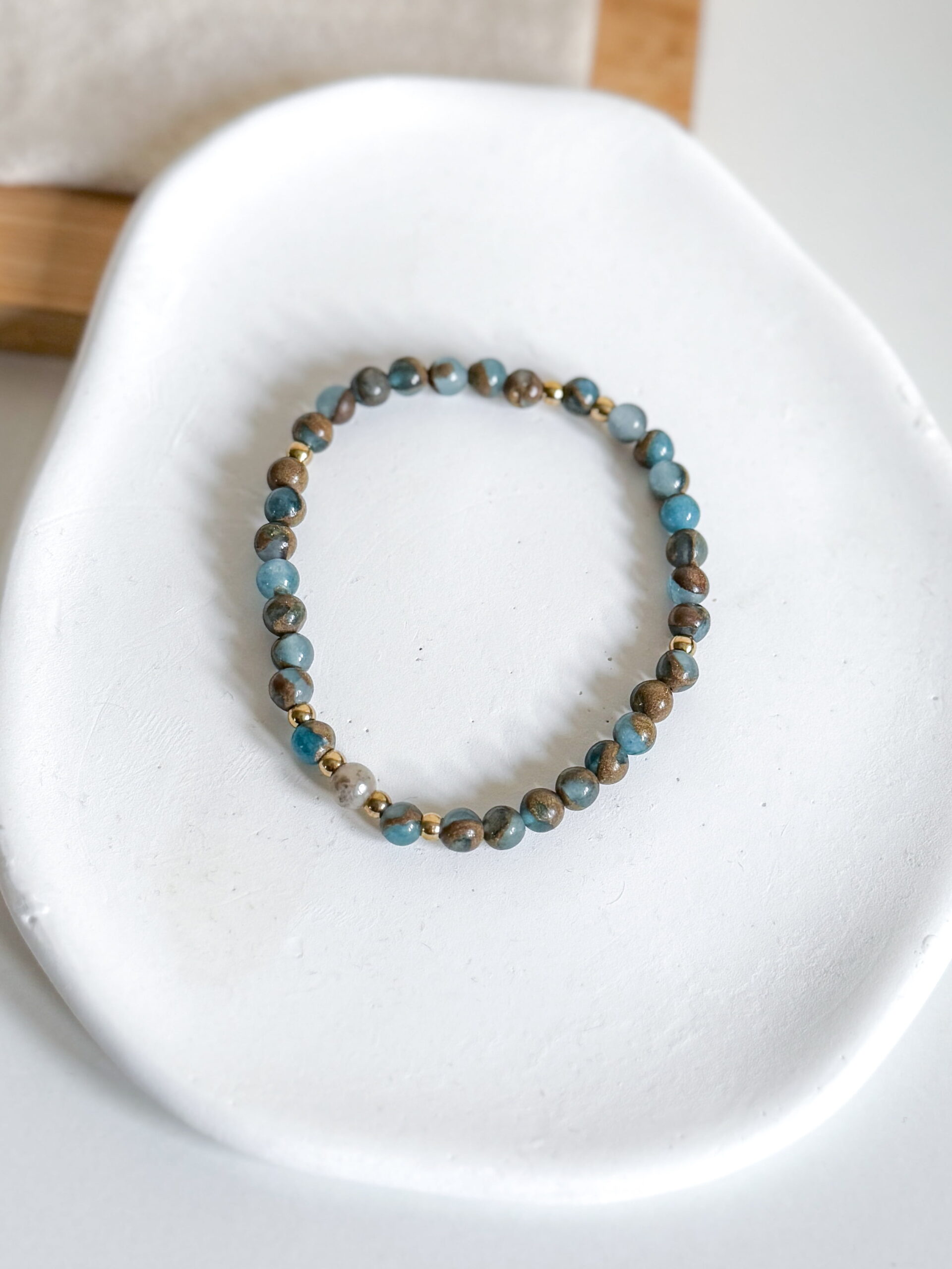 Bransoletka na gumce ręcznie robiona jaspis jesienny - obrazek 2