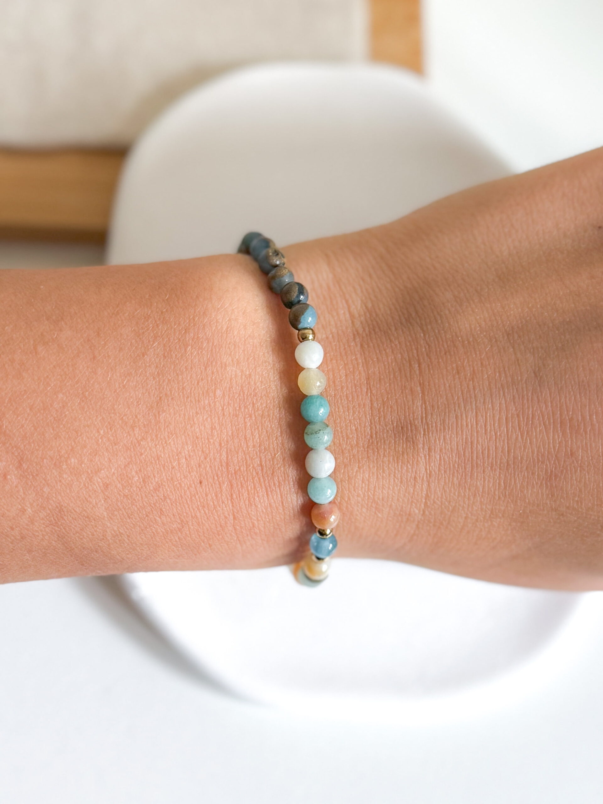 Bransoletka na gumce ręcznie robiona amazonit jaspis jesienny