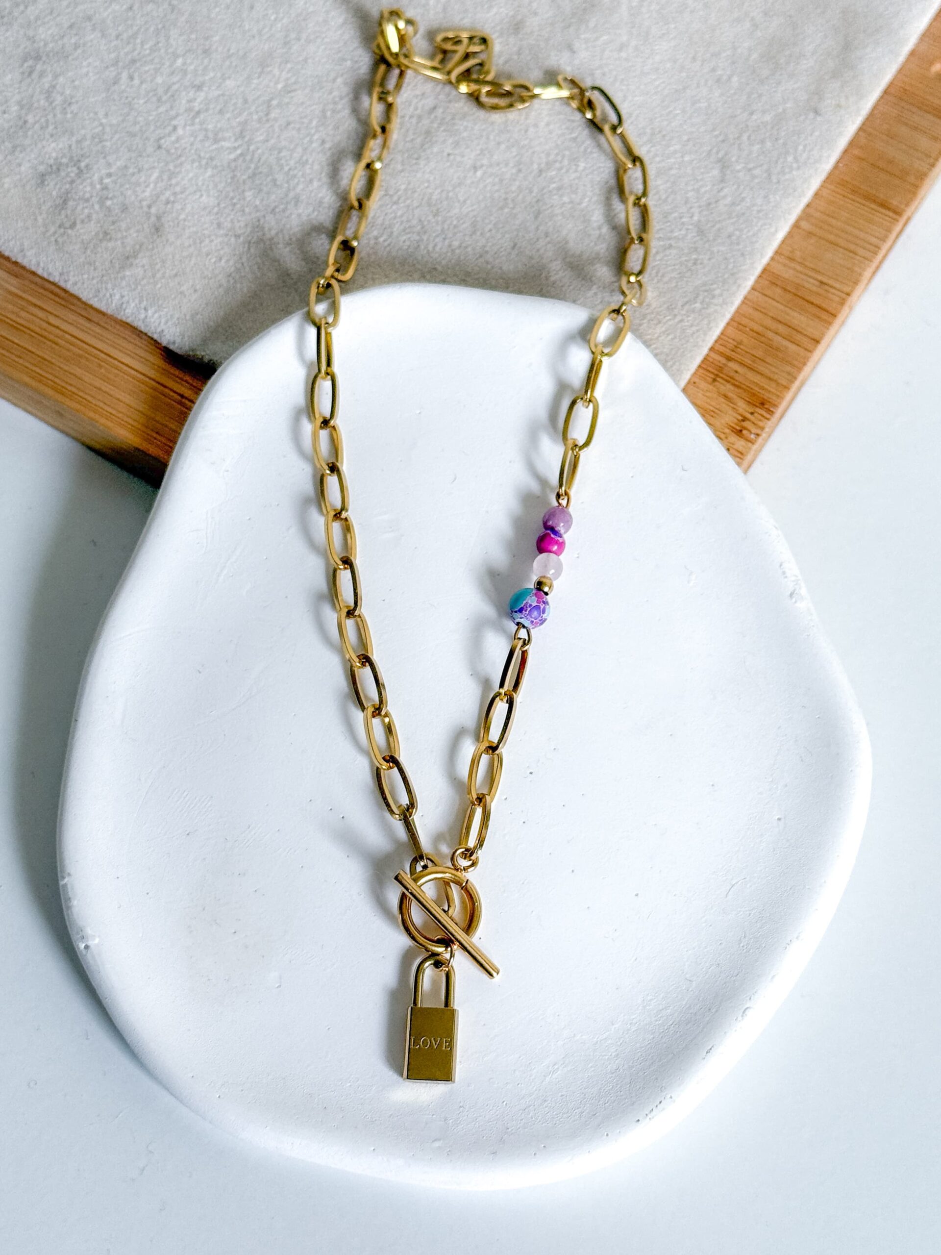 Naszyjnik choker jaspis cesarski fioletowy kłódka - obrazek 2