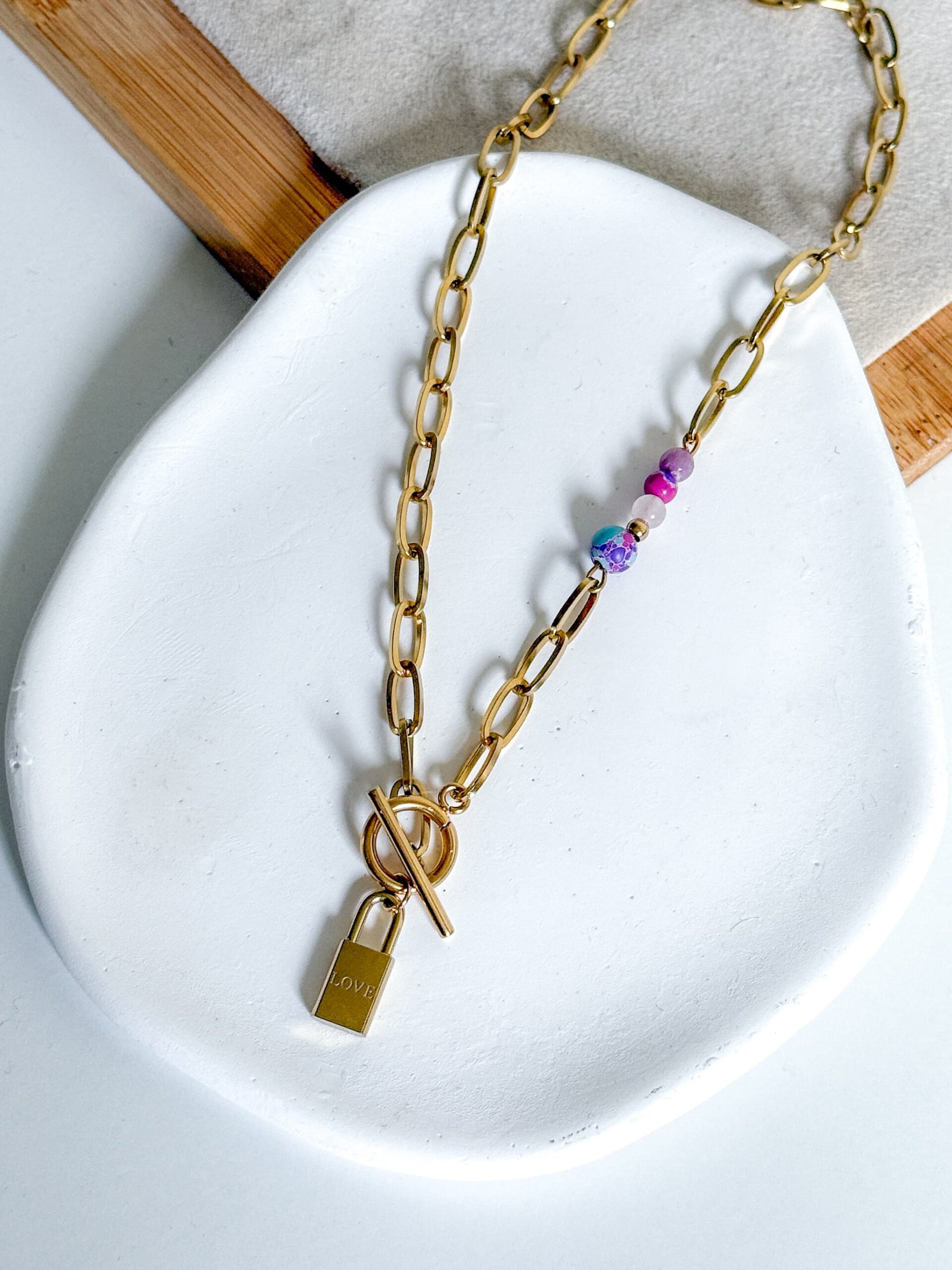 Naszyjnik choker jaspis cesarski fioletowy kłódka