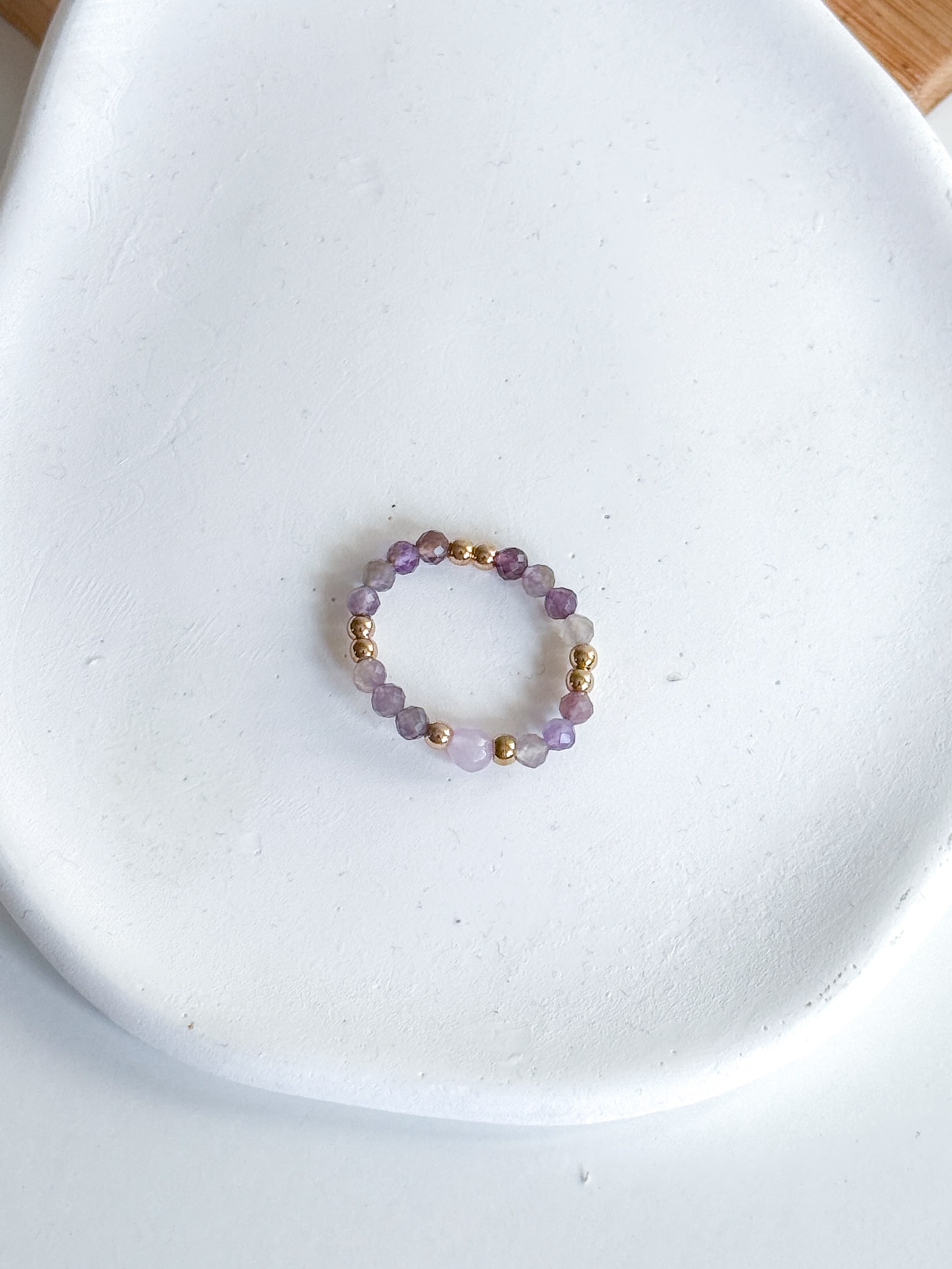 Pierścionek ręcznie wykonany kamienie ametyst - obrazek 2