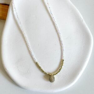 Naszyjnik choker delikatny opalizujący łezka cyrkonie