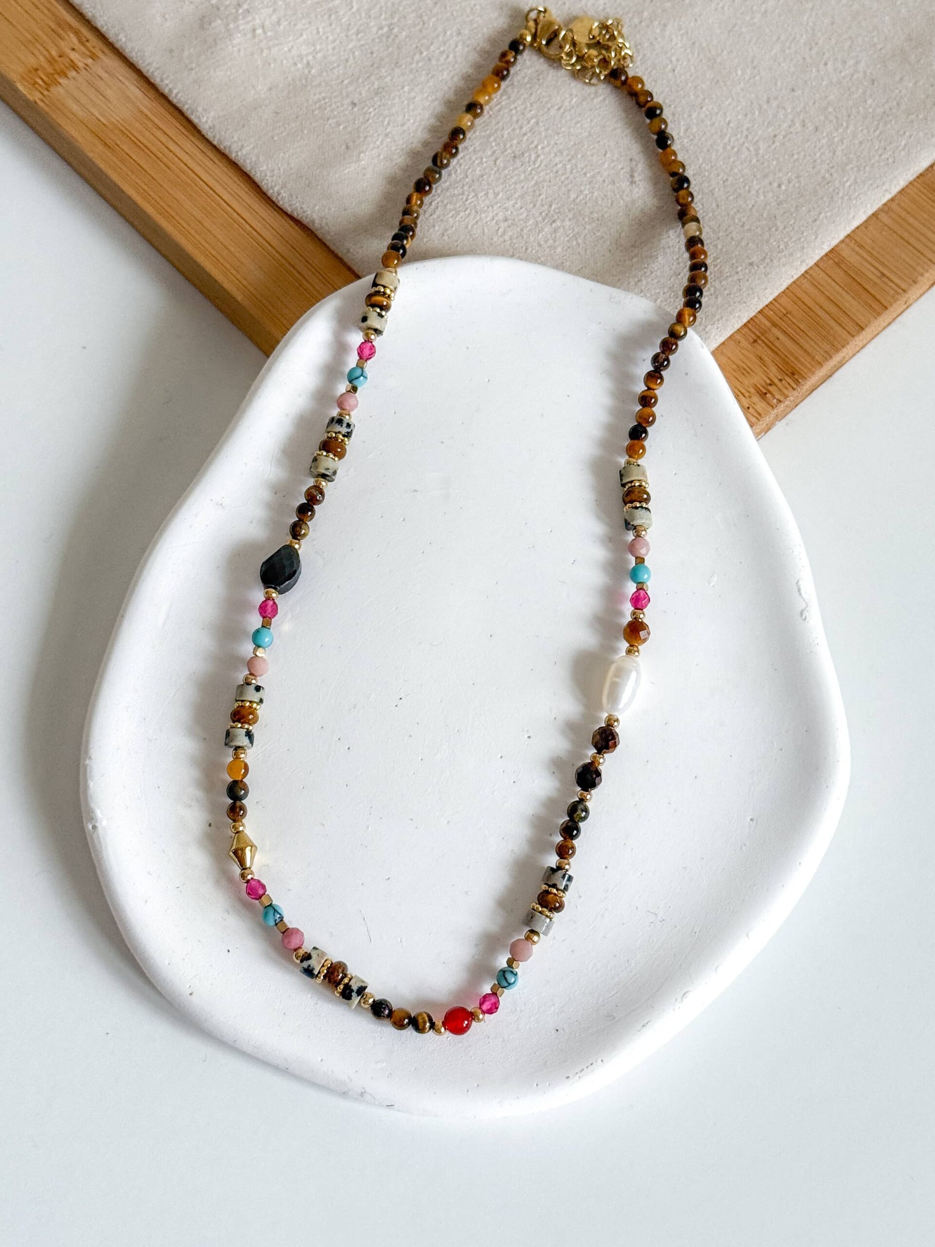 Naszyjnik tygrysie oko, jaspis dalmatyński, agat fuksjowy, turkus - obrazek 2