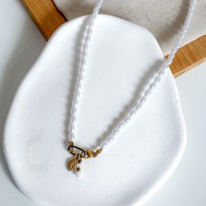 Naszyjnik perły podłużne liść