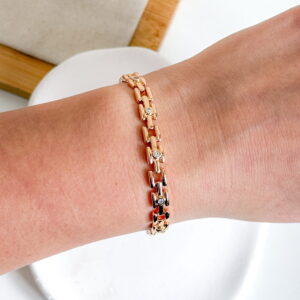 Elegancka bransoletka wzór 9