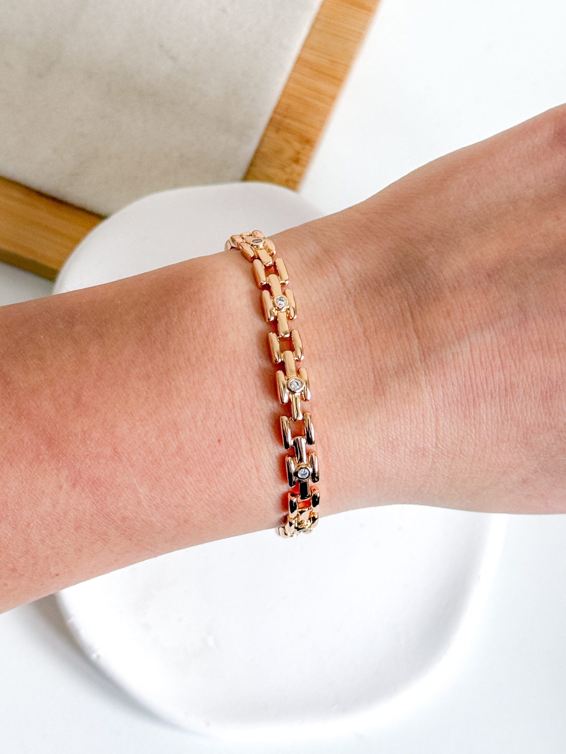 Elegancka bransoletka wzór 9