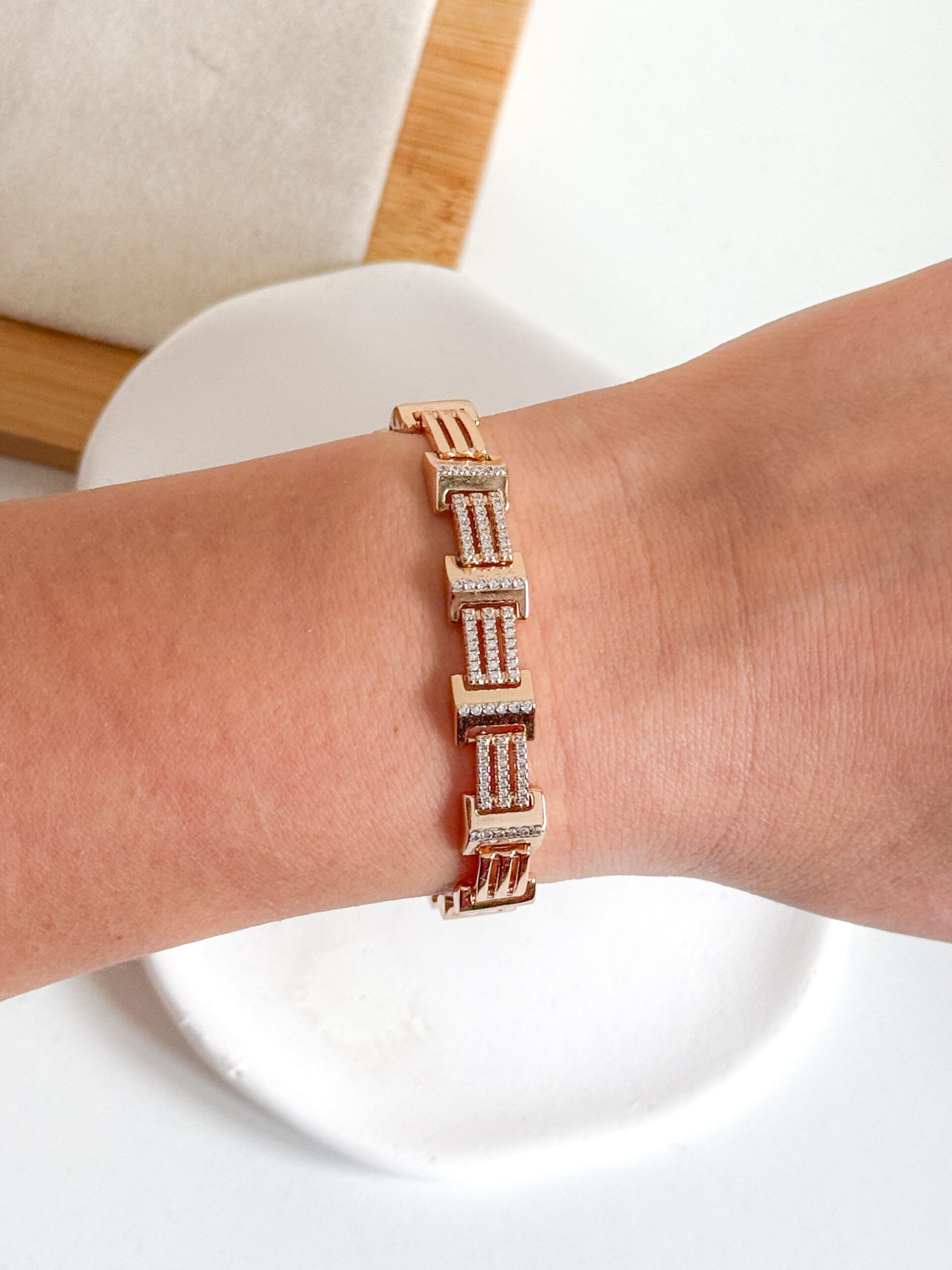 Elegancka bransoletka wzór 5