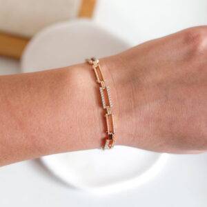 Elegancka bransoletka wzór 19