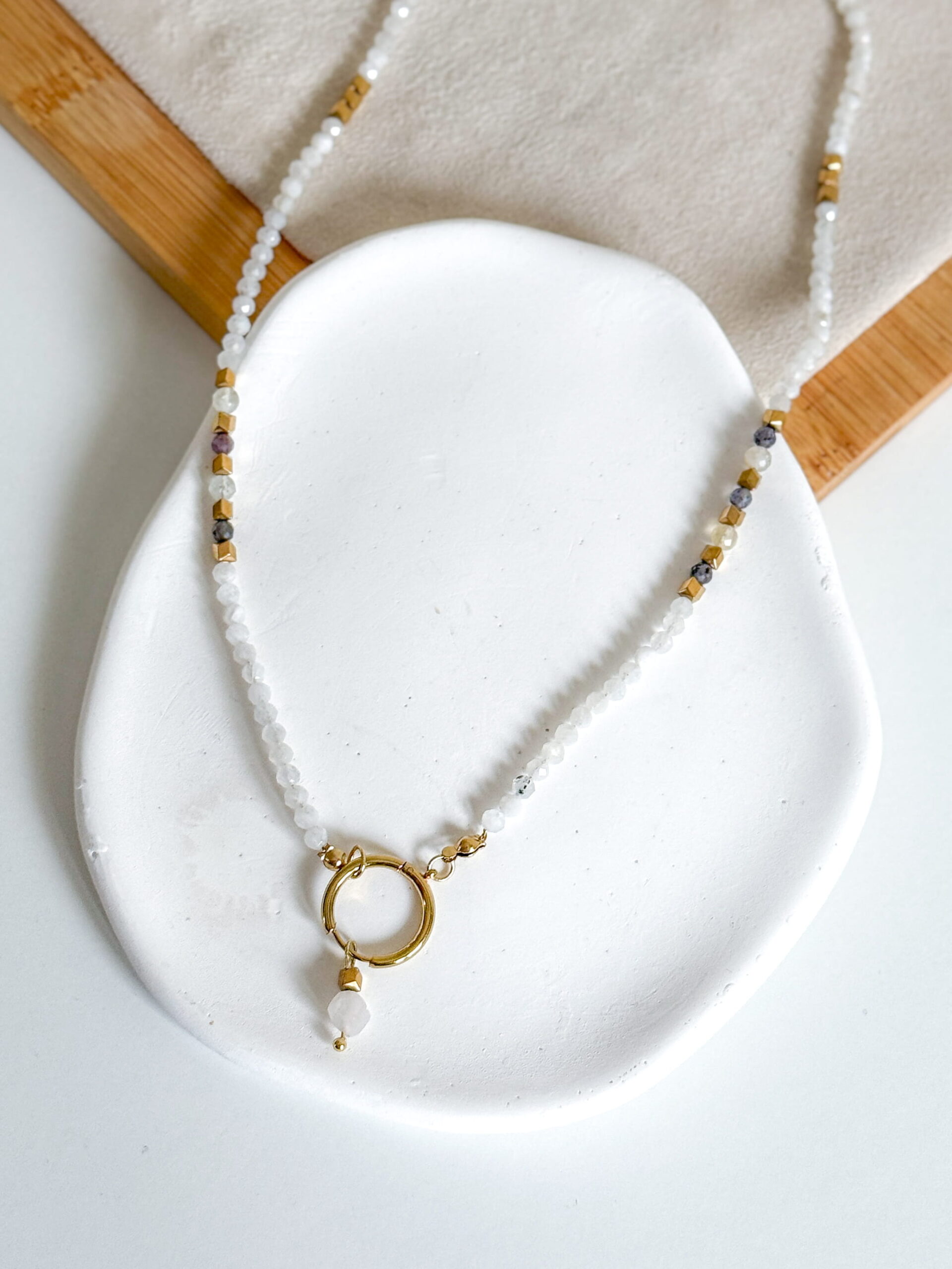 Naszyjnik choker ręcznie wykonany kamień księżycowy, tanzanit i cytryn