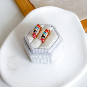 Kolczyki kółka midi emaliowane paski kolorowe