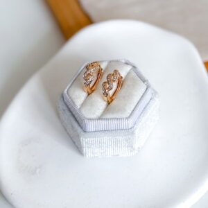 Kolczyki kółka cyrkonie trzy fale